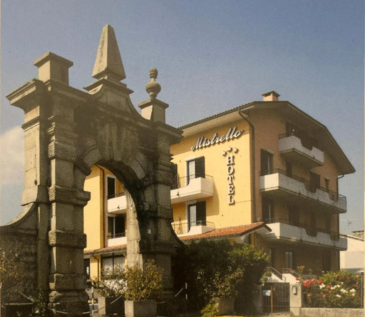 Hotel Mistrello Di Savoia location